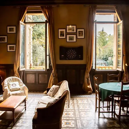 Casa de hóspedes Château De Camperos 3*