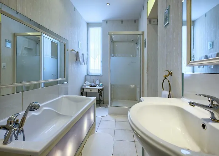 Pensionat Chateau Camperos - D'hotes - 3*